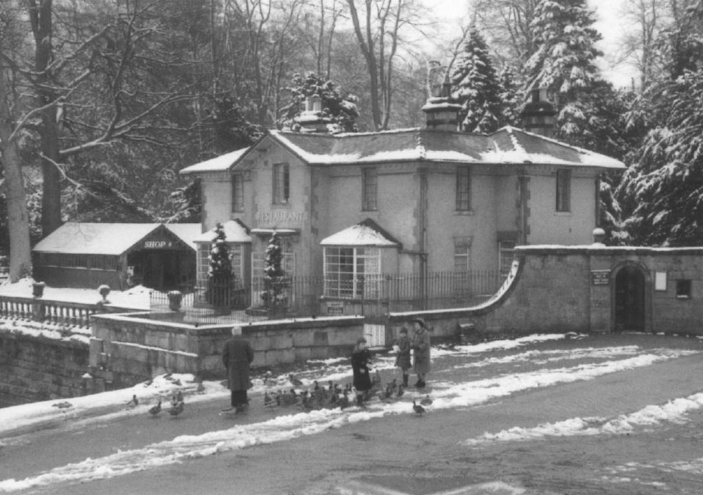 01_SRP_ZENA WALKER_HISTORIC IMAGE