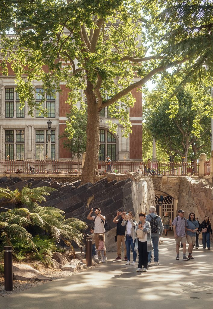 02 TIMELINE WALL VIEW